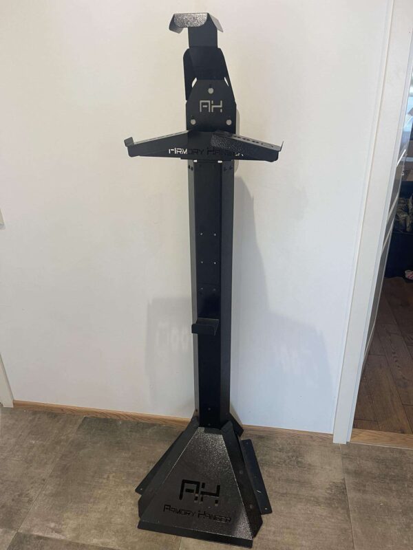 472956538_617053834169746_246448669258827517_n Armory Hanger Täiskomplekt