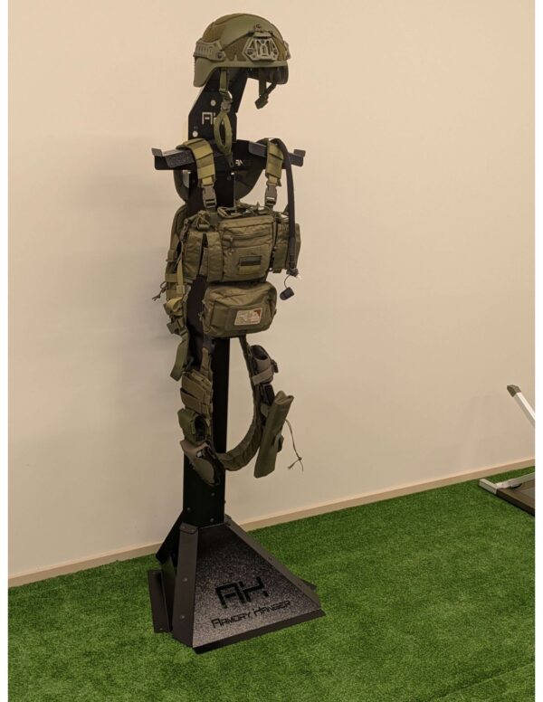 armory-hanger-taeiskomplekt-1 Armory Hanger Täiskomplekt